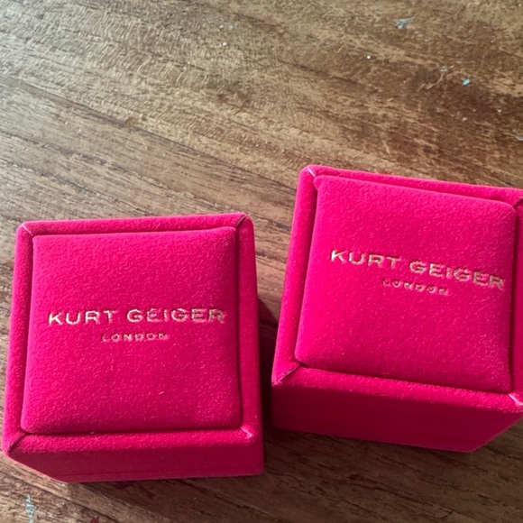 Kurt Geiger Heart-Shaped Opal Ring with Gold Accents Size 7 and Size 8 - Picture 5 of 6